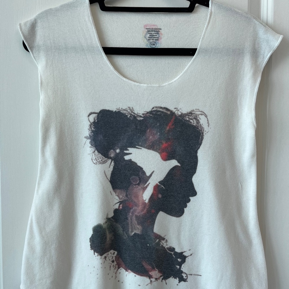 Artistic Silhouette Tee with Dove Graphic